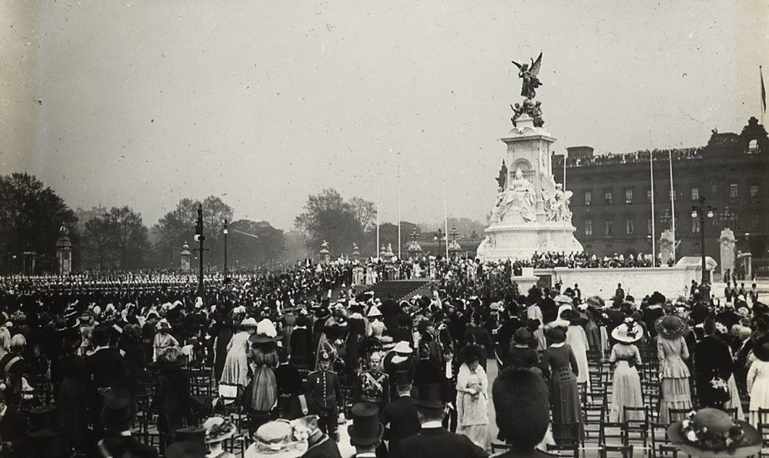 Crowds gather in St. James’s Park for the coronation of George V in 1911
