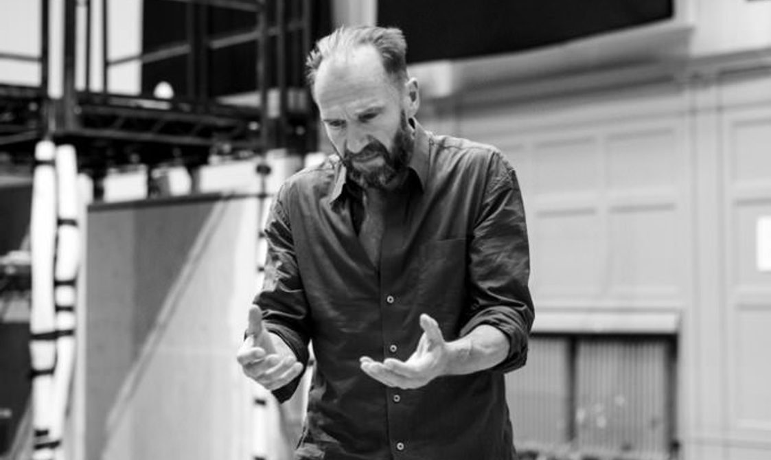 The actor Ralph Fiennes rehearsing in the Great Hall, Autumn 2023.